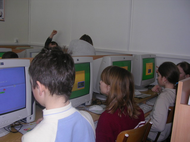 Uebna informatiky zvtit