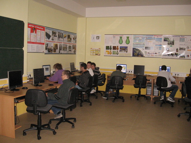 Nov uebna informatiky zvtit